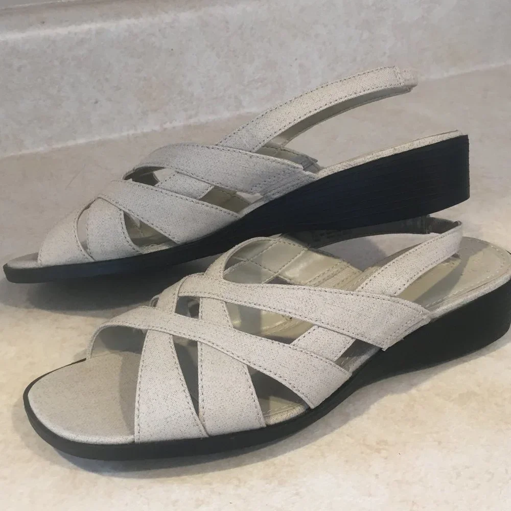 White Stag Linen Open Toe Slip On Sandals